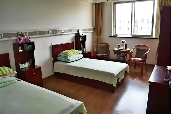 大学生能落户深圳吗_姜文被困在一个什么东西里 对然后就痛苦越做越不发现