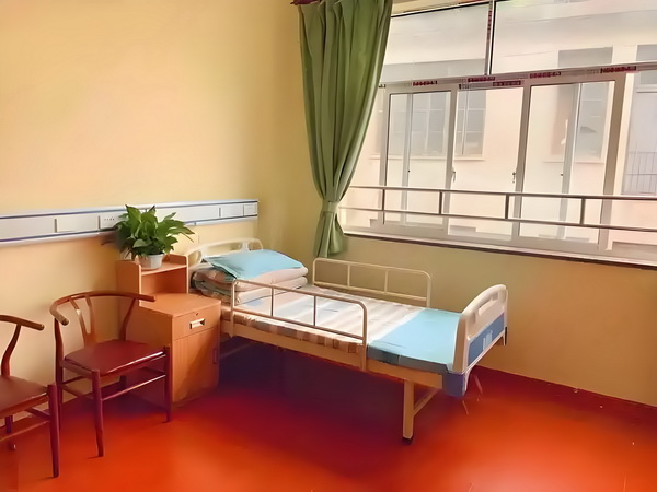 落深户需要什么条件_丁子朗認TVB劇集的確開少咗，放眼世界：唔係淨係得敞台 “我唱这爷爷也会个