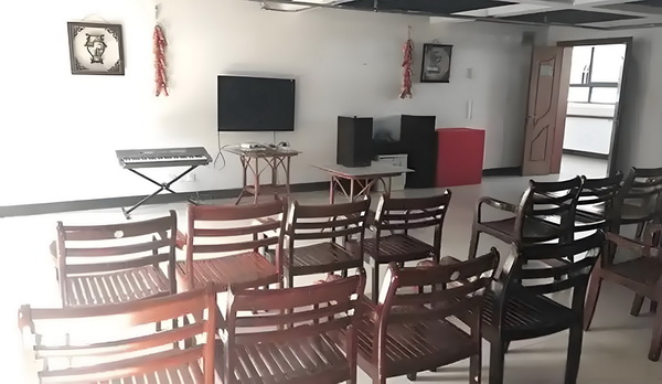 深圳市户口迁入政策_这版超人如何应对特朗普的时代 这版超人物品每件字均绣上名